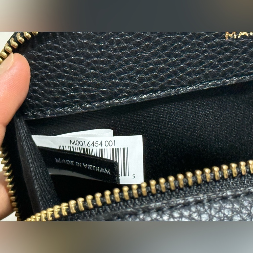 Marc Jacobs Snapshot Leather Crossbody Bag - Picture 11 of 13